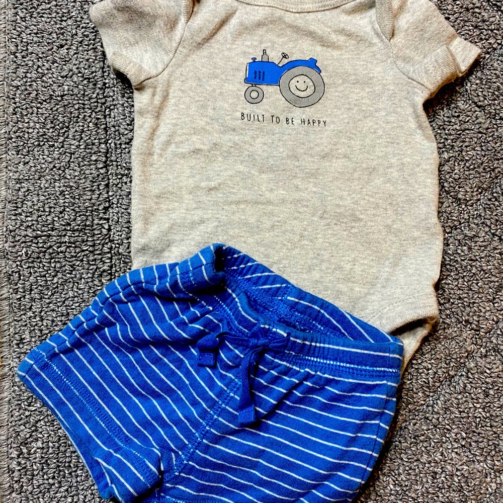 Baby Gap NB tractor graphic matching set